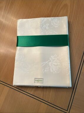 Vintage “never used” Rose pattern Irish linen Napkins